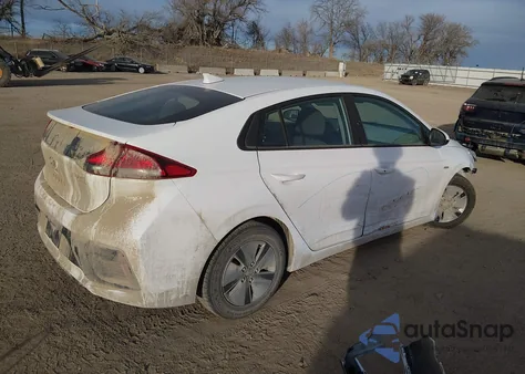 2020 Hyundai Ioniq Hybrid Blue z USA, uszkodzony, nr VIN KMHC65LC2LU219016